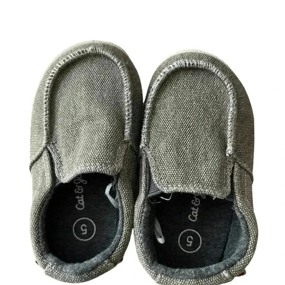 Cat & Jack Loafers size 5 - Picture 2 of 3